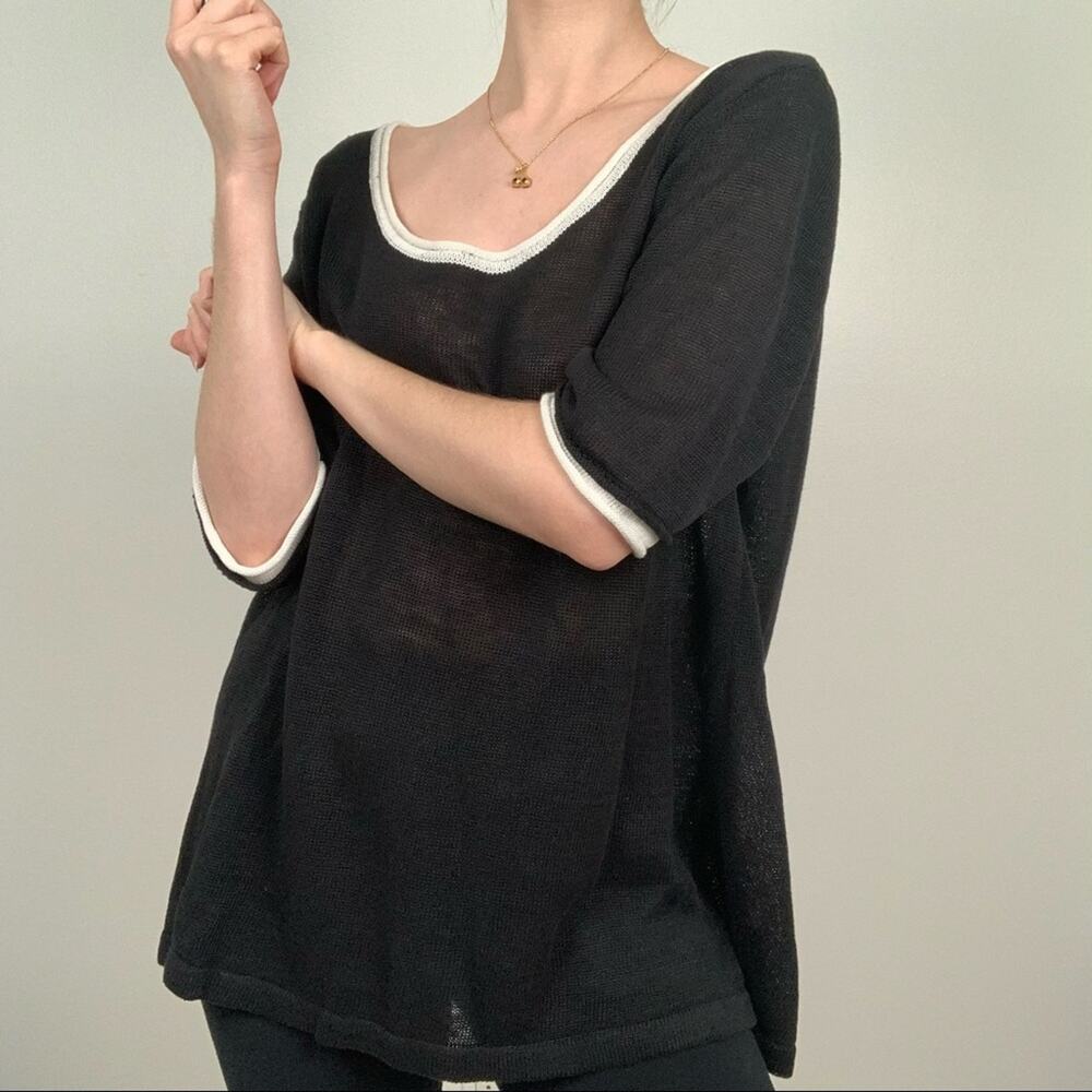 Evelyn & Arthur Black Linen Back Buttons Top